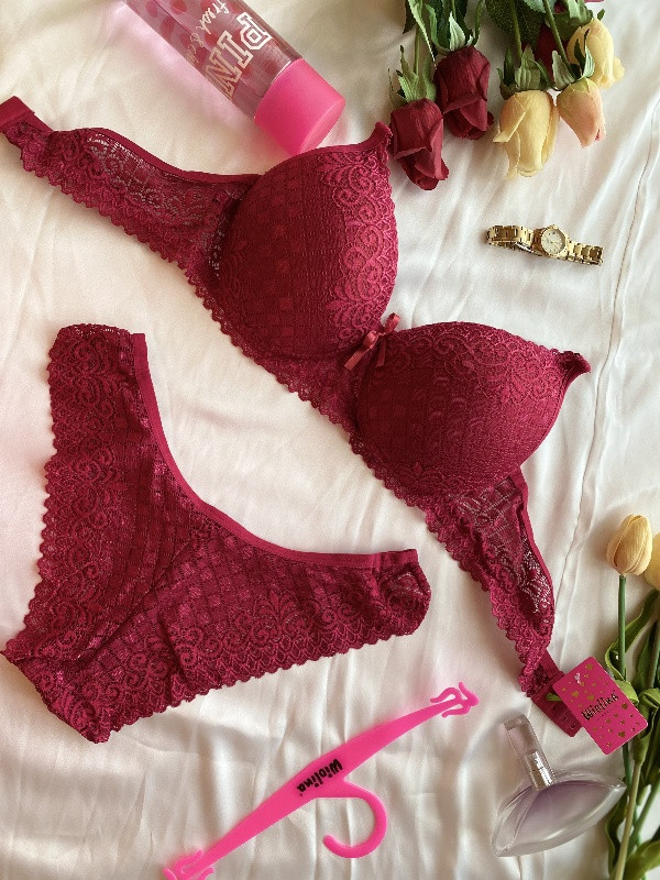 Комплект нижнего белья Кружевной WIOLINA N:9759